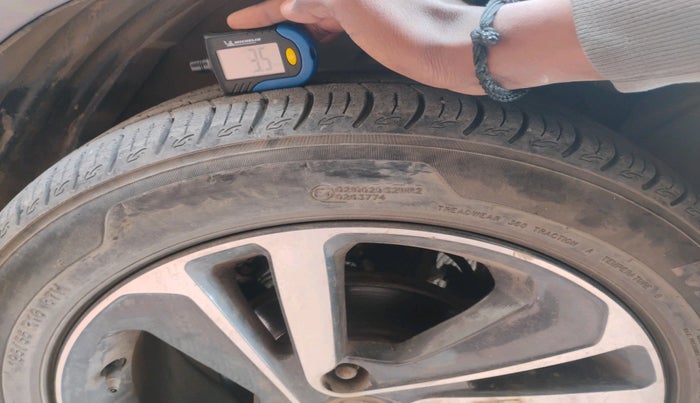 2021 Tata ALTROZ XZ PETROL, Petrol, Manual, 24,950 km, tyre