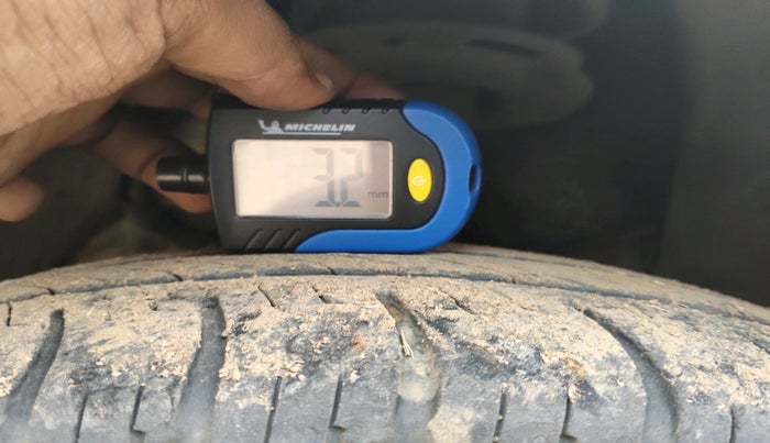 2018 Tata Zest XE 75PS DIESEL, Diesel, Manual, 1,20,496 km, tyre