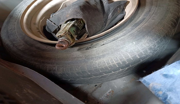 2013 Hyundai i10 ERA 1.1, Petrol, Manual, 38,565 km, tyre