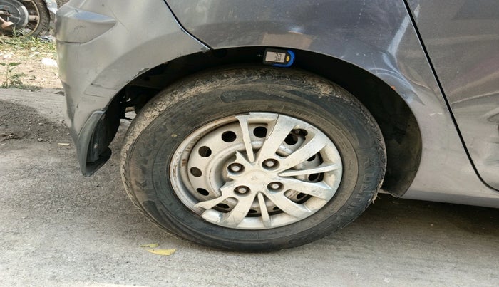 2013 Hyundai i10 ERA 1.1, Petrol, Manual, 38,565 km, tyre