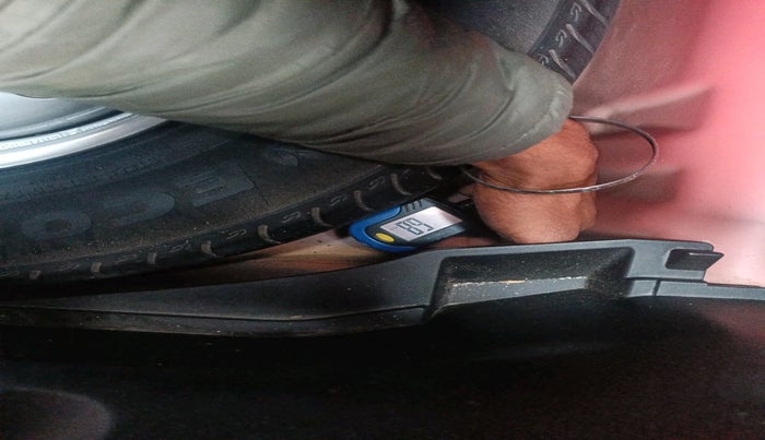 2024 Maruti Swift LXi, Petrol, Manual, 12,667 km, tyre