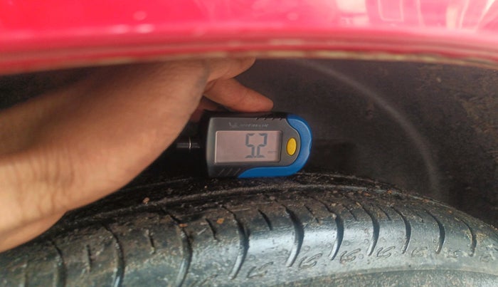 2024 Maruti Swift LXi, Petrol, Manual, 12,667 km, tyre