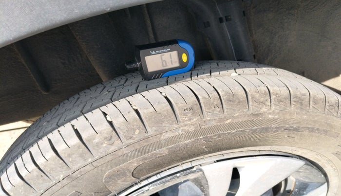 2024 Renault TRIBER RXE MT, Petrol, Manual, 10,248 km, tyre