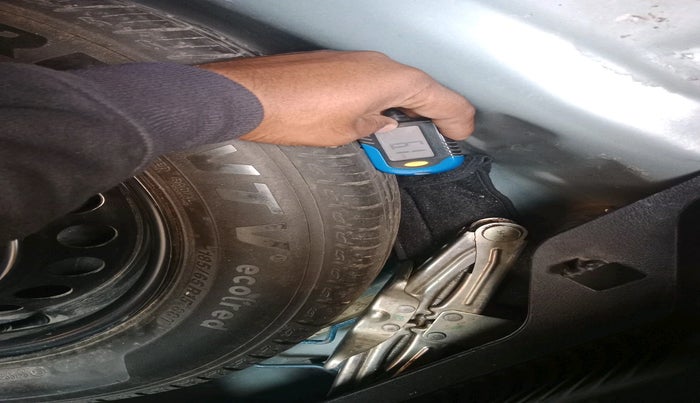 2021 Maruti Baleno ZETA PETROL 1.2, Petrol, Manual, 1,38,052 km, tyre