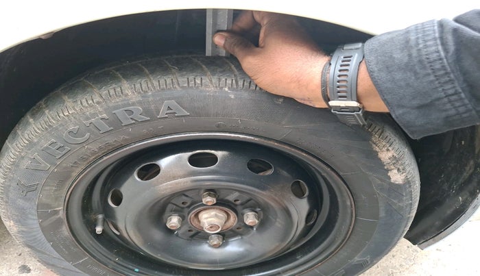 2018 Tata Tigor Buzz DIESEL, Diesel, Manual, 39,362 km, tyre