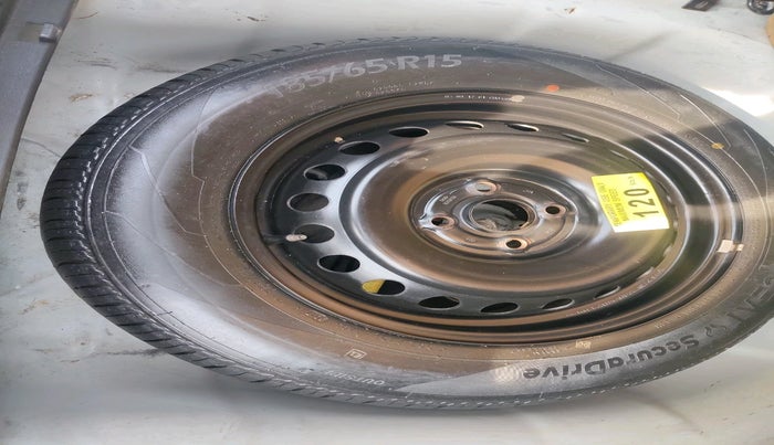 2017 Hyundai Verna 1.6 SX (O) CRDI MT, Diesel, Manual, 1,10,754 km, tyre