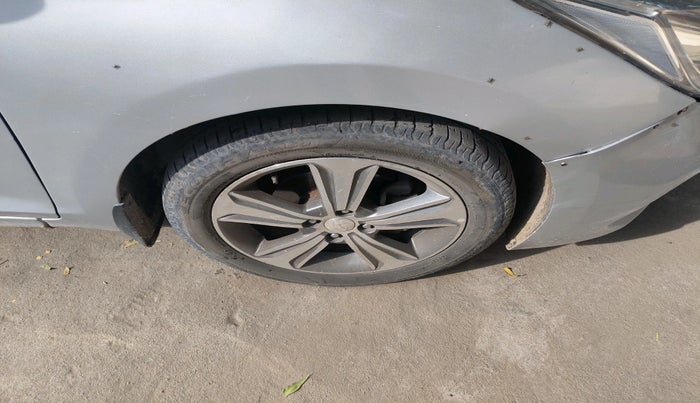 2017 Hyundai Verna 1.6 SX (O) CRDI MT, Diesel, Manual, 1,10,754 km, tyre