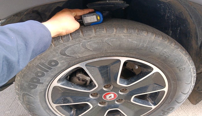 2017 Renault Duster RXS CVT, Petrol, Automatic, 44,389 km, tyre