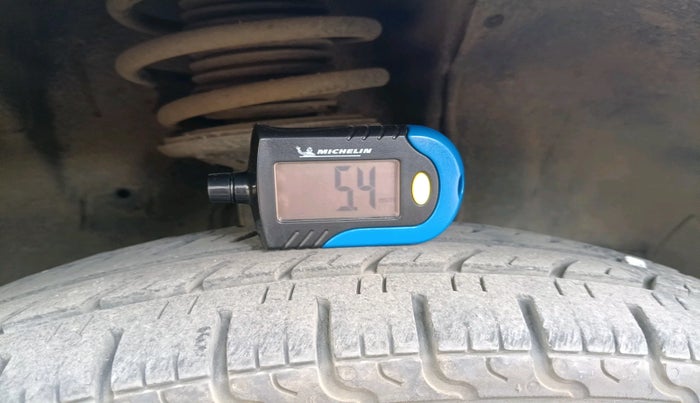 2020 Maruti New Wagon-R LXI CNG 1.0, Petrol, Manual, 1,59,924 km, tyre