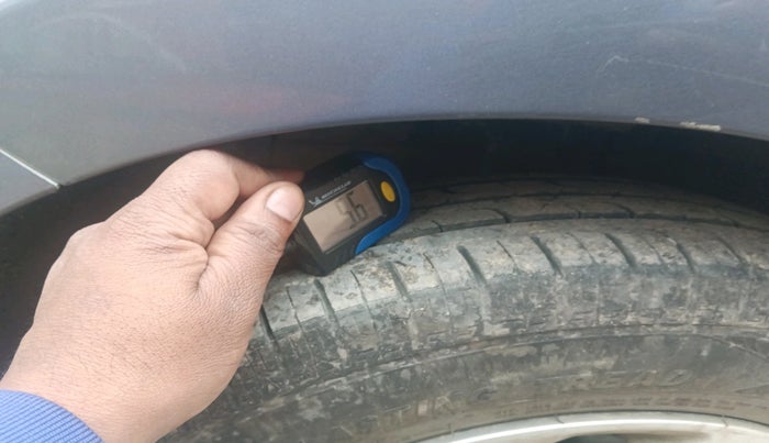 2017 Hyundai Xcent SX 1.2, Petrol, Manual, 94,237 km, tyre