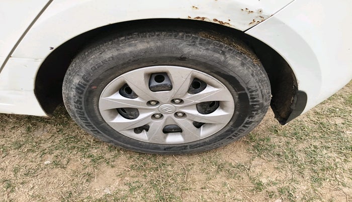 2020 Hyundai Elite i20 MAGNA PLUS 1.2, Petrol, Manual, 70,019 km, tyre