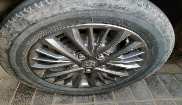 2019 Maruti Ertiga ZXI+ SHVS, Petrol, Manual, 73,239 km, tyre