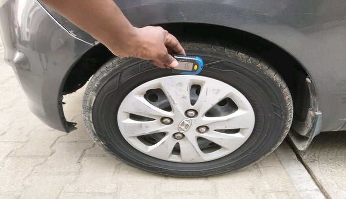 2011 Hyundai i10 MAGNA 1.2, Petrol, Manual, 81,671 km, tyre