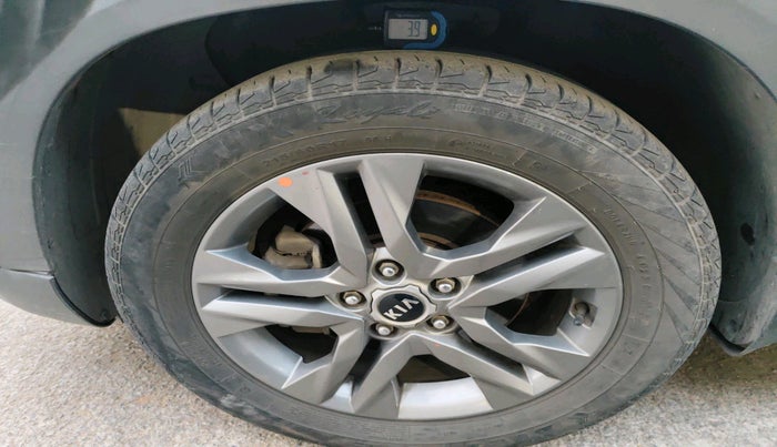 2019 KIA SELTOS HTX 1.5 DIESEL, Diesel, Manual, 98,883 km, tyre