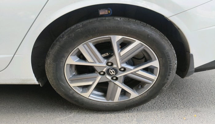 2023 Hyundai Verna  SX 1.5 MPI IVT, Petrol, Automatic, 7,541 km, tyre