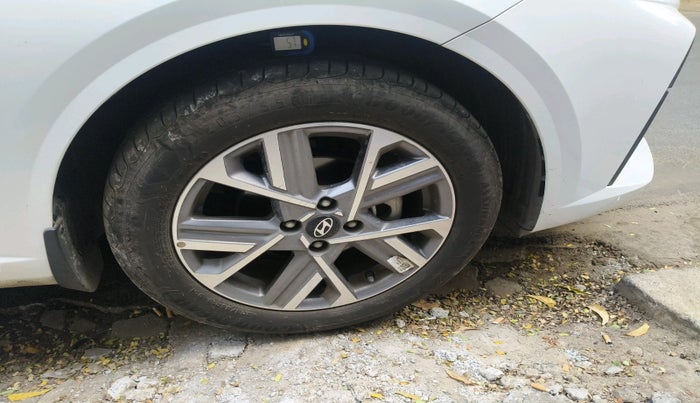 2023 Hyundai Verna  SX 1.5 MPI IVT, Petrol, Automatic, 7,541 km, tyre