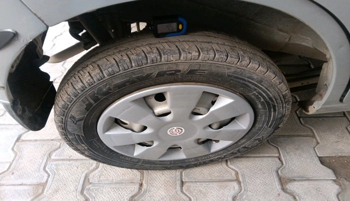 2018 Maruti Wagon R 1.0 LXI CNG, Petrol, Manual, 48,966 km, tyre