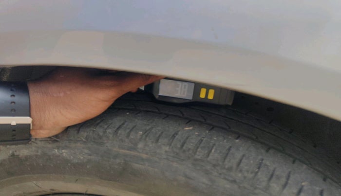 2013 Honda Amaze 1.2L I-VTEC S, Petrol, Manual, 83,306 km, tyre