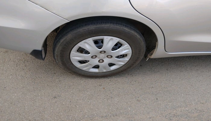 2013 Honda Amaze 1.2L I-VTEC S, Petrol, Manual, 83,306 km, tyre