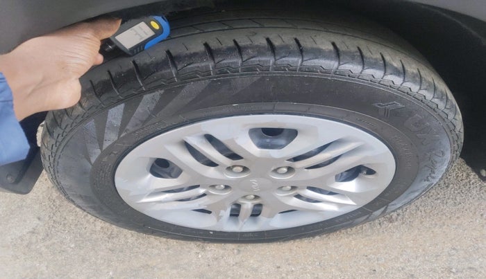 2022 KIA CARENS PRESTIGE 1.5 PETROL 7 STR, Petrol, Manual, 33,976 km, tyre