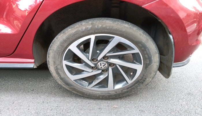 2021 Volkswagen Polo COMFORTLINE 1.0L TSI AT, Petrol, Automatic, 32,689 km, tyre