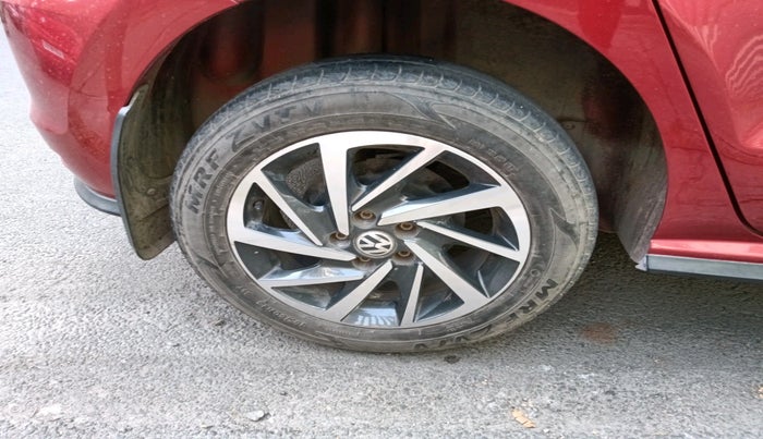 2021 Volkswagen Polo COMFORTLINE 1.0L TSI AT, Petrol, Automatic, 32,689 km, tyre