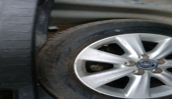 2011 Toyota Corolla Altis G PETROL, Petrol, Manual, 77,527 km, tyre