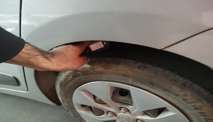 2015 Hyundai Xcent S 1.2, Petrol, Manual, 1,83,143 km, tyre