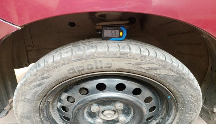 2010 Maruti Wagon R 1.0 VXI, Petrol, Manual, 1,64,962 km, tyre