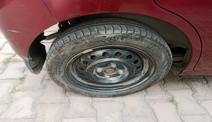 2010 Maruti Wagon R 1.0 VXI, Petrol, Manual, 1,64,962 km, tyre