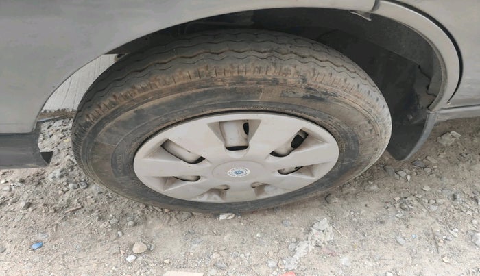 2017 Maruti Eeco 5 STR WITH A/C+HTR, Petrol, Manual, 29,539 km, tyre