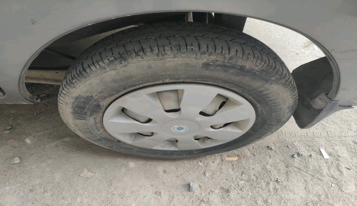 2017 Maruti Eeco 5 STR WITH A/C+HTR, Petrol, Manual, 29,539 km, tyre