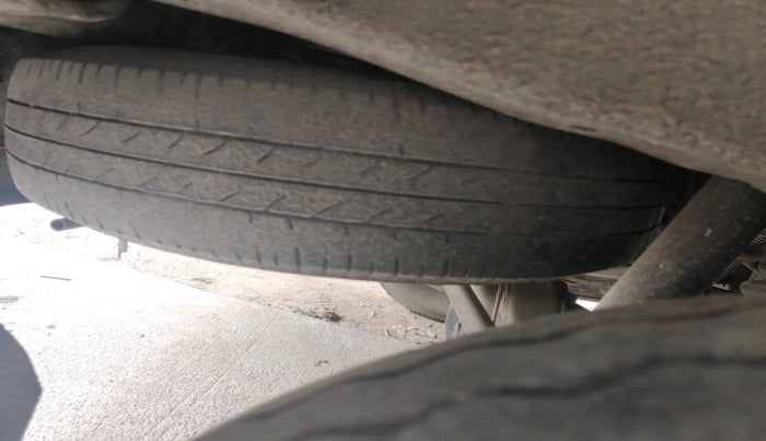 2017 Maruti Eeco 5 STR WITH A/C+HTR, Petrol, Manual, 29,539 km, tyre