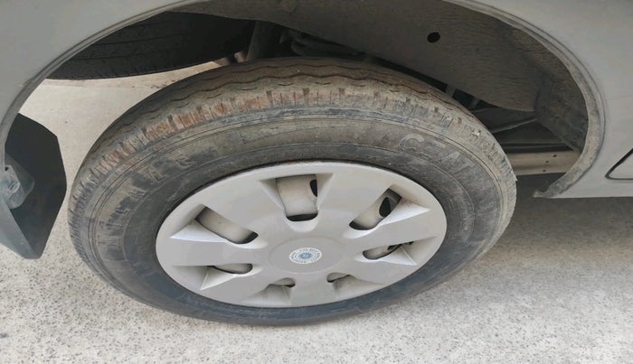 2017 Maruti Eeco 5 STR WITH A/C+HTR, Petrol, Manual, 29,539 km, tyre