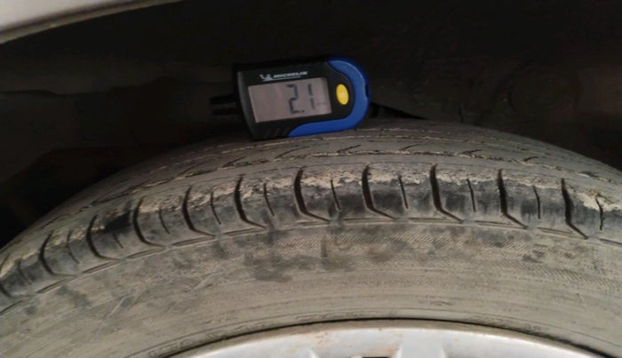 2012 Hyundai Santro Xing GLS LPG, Petrol, Manual, 1,16,279 km, tyre