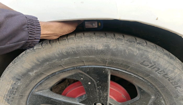 2015 Honda City 1.5L I-VTEC VX CVT, Petrol, Automatic, 81,425 km, tyre