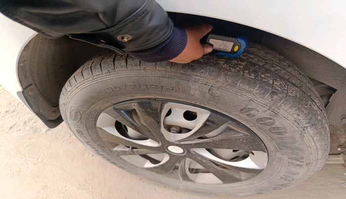 2019 Hyundai Elite i20 ERA 1.2, Petrol, Manual, 27,918 km, tyre