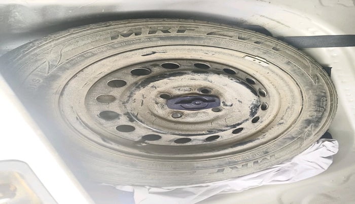 2020 Maruti New Wagon-R VXI 1.0, Petrol, Manual, 43,377 km, tyre