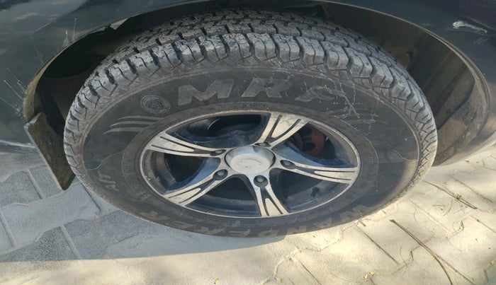 2011 Tata Aria PLEASURE 4X2, Diesel, Manual, 71,080 km, tyre