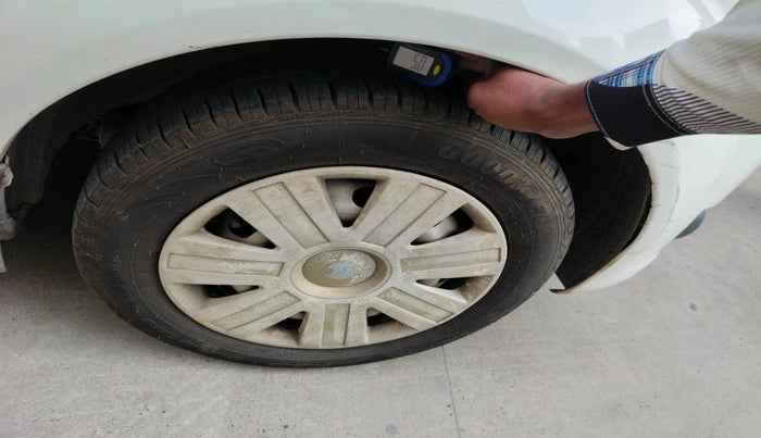 2010 Ford Figo EXI 1.2 PETROL, Petrol, Manual, 80,092 km, tyre