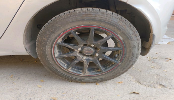 2016 Tata Tiago XZ DIESEL, Diesel, Manual, 1,33,092 km, tyre