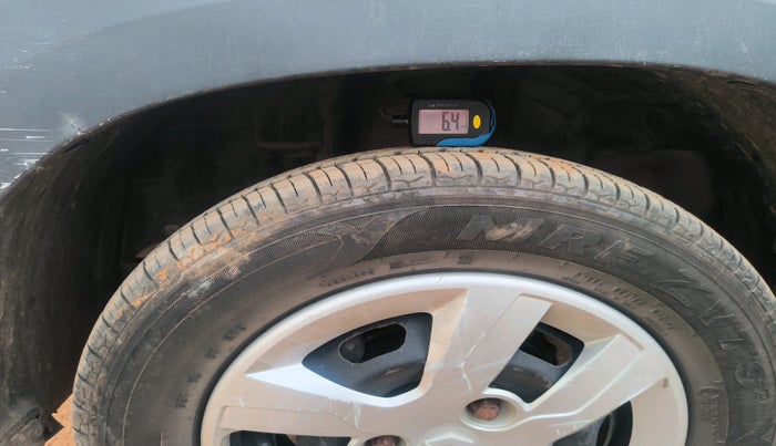 2018 Renault Kwid RXT 1.0, Petrol, Manual, 49,393 km, tyre