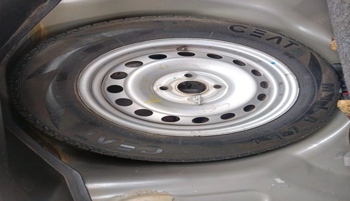 2016 Maruti Swift LDI, Diesel, Manual, 1,13,510 km, tyre