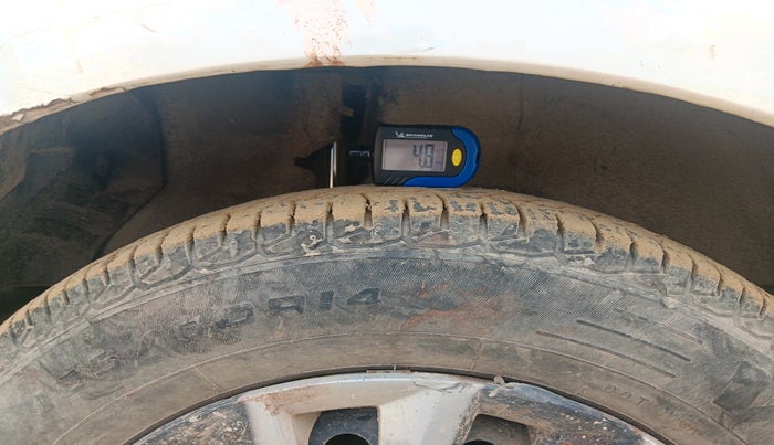 2012 Maruti Ritz LXI, Petrol, Manual, 86,174 km, tyre