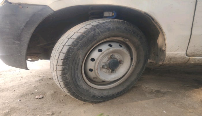 2011 Maruti Alto LXI, Petrol, Manual, 40,412 km, tyre