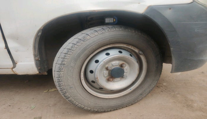 2011 Maruti Alto LXI, Petrol, Manual, 40,412 km, tyre