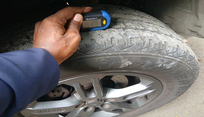 2021 Mahindra Thar LX HARD TOP 4WD MT, Diesel, Manual, 56,214 km, tyre