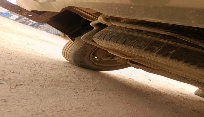 2021 Maruti Ertiga VXI CNG, Petrol, Manual, 1,25,639 km, tyre