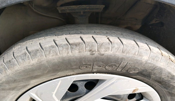 2017 Hyundai Creta E PLUS 1.6 PETROL, Petrol, Manual, 46,681 km, tyre