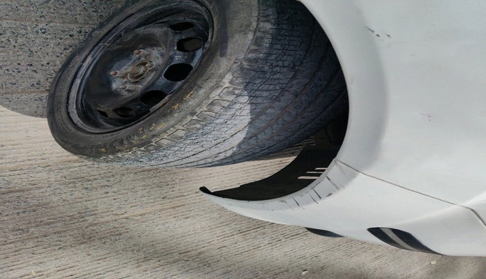 2010 Ford Figo ZXI 1.4 DIESEL, Diesel, Manual, 81,572 km, tyre